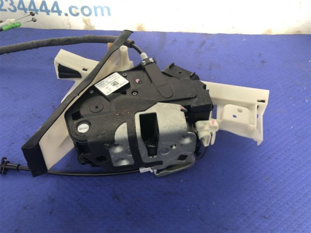 F1EZ-5426413-B | Замок двері задн. лів. FORD FOCUS 10-18 - Фото 2