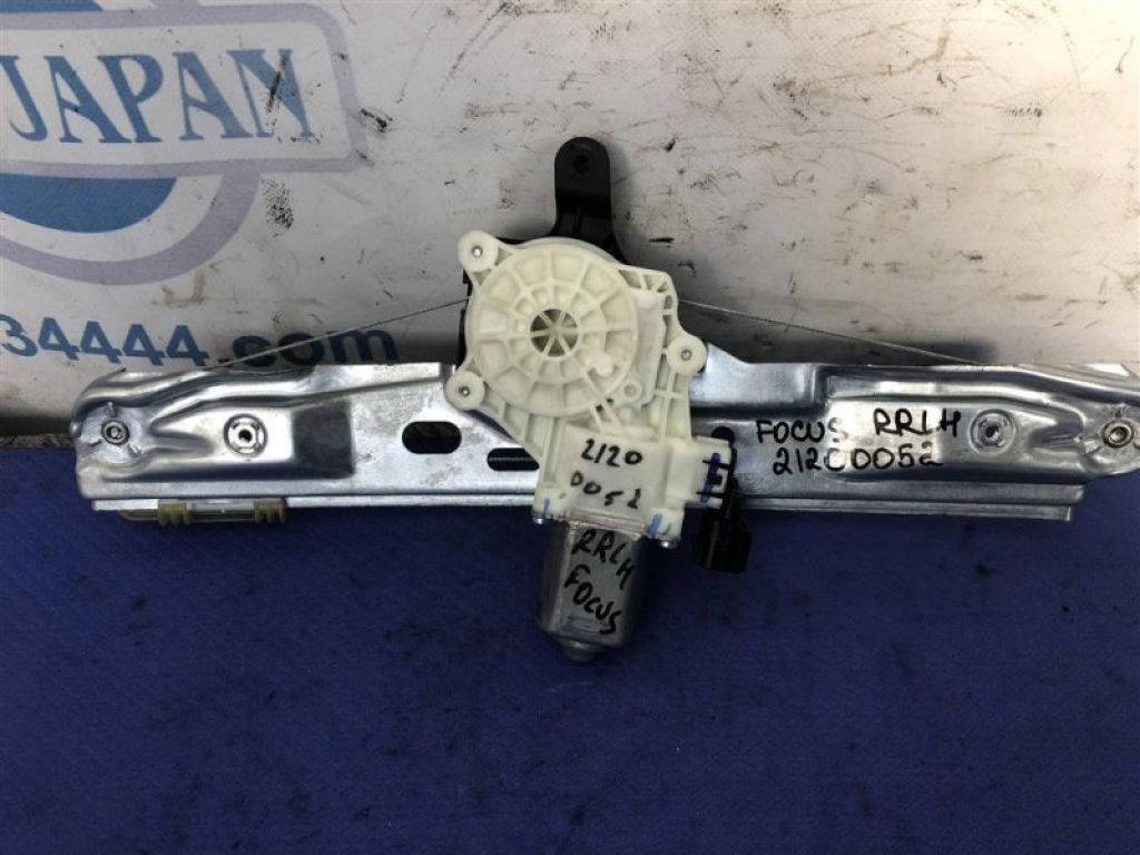 CM5Z-5827001-A | Стеклоподъемник задн. лев. FORD FOCUS 10-18