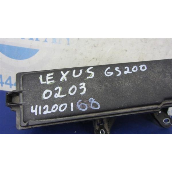 Блок запобіжників моторний відсік LEXUS GS 12- 82662-30B90 — 3