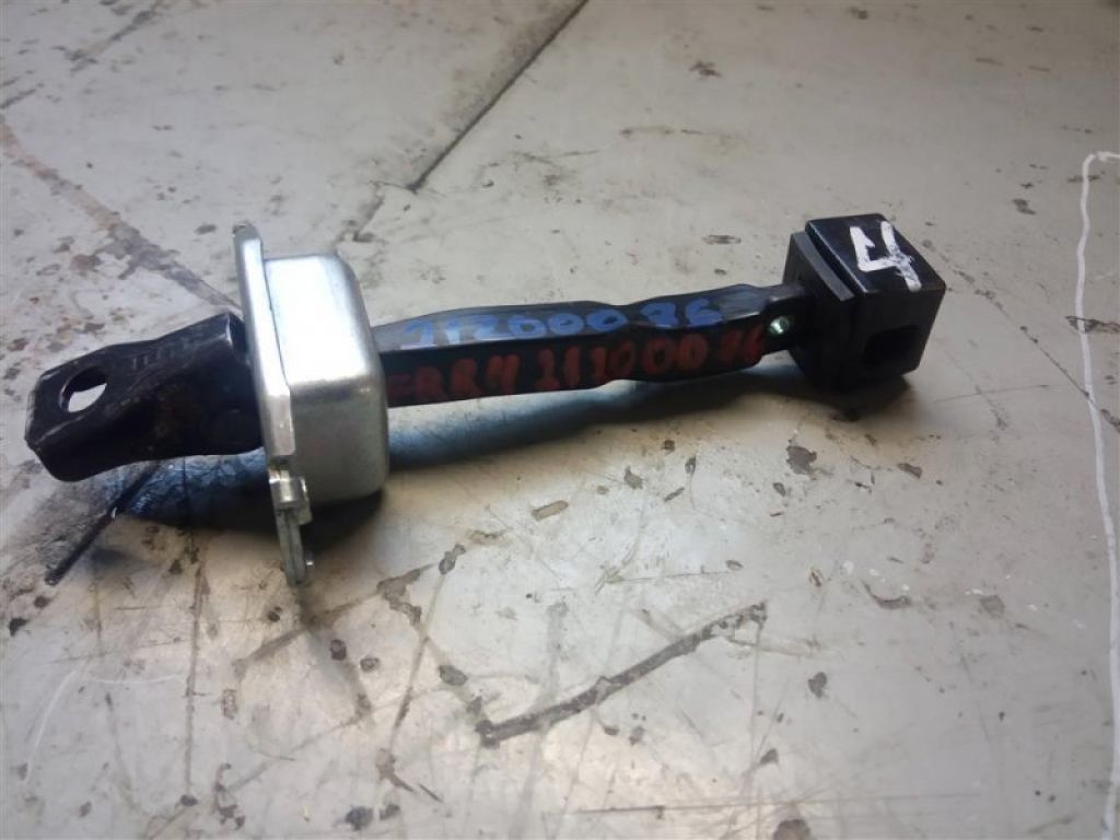 5702A040 | Ограничитель двери передн. прав. MITSUBISHI OUTLANDER XL 05-13