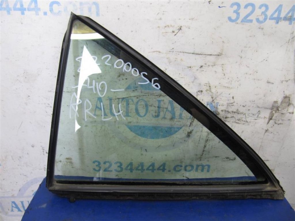 68124-33060 | Стекло двери глухое задн. лев. TOYOTA CAMRY 40 06-11