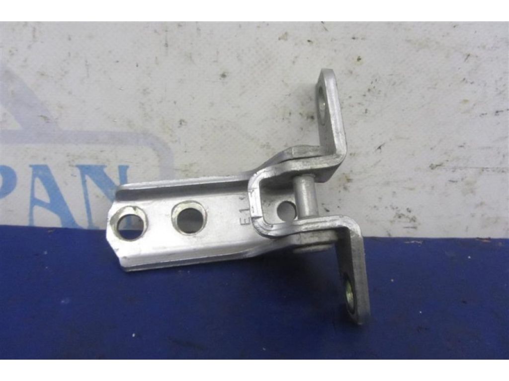 5702A006 | Петля двери нижняя задн. лев. MITSUBISHI OUTLANDER XL 05-13