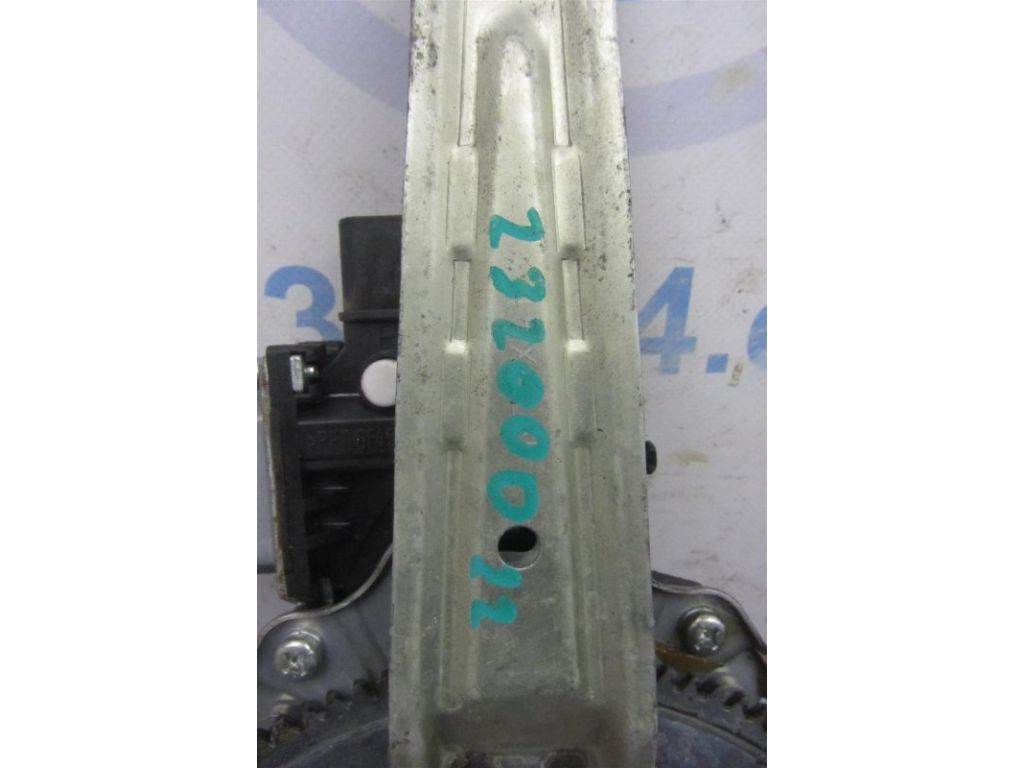 MR573879 | Склопідйомник задн. лів. MITSUBISHI OUTLANDER XL 05-13 - Фото 2