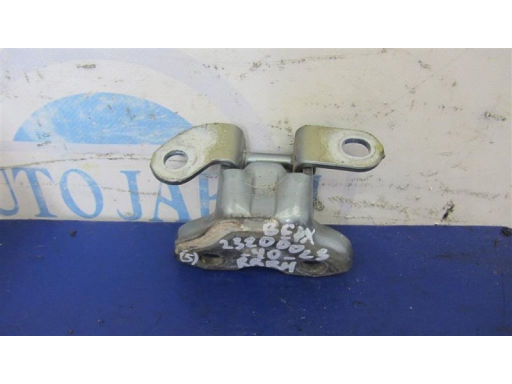 68750-06010 | Петля двери верхняя задн. прав. TOYOTA CAMRY 40 06-11