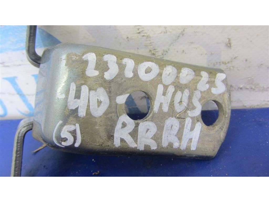 68770-02050 | Петля двері нижня задн. прав. TOYOTA CAMRY 40 06-11 - Фото 2