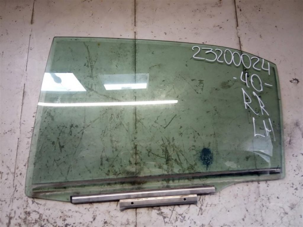 68104-06090 | Стекло двери задн. лев. TOYOTA CAMRY 40 06-11