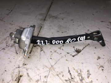 Обмежувач дверей задн. прав. TOYOTA CAMRY 40 06-11