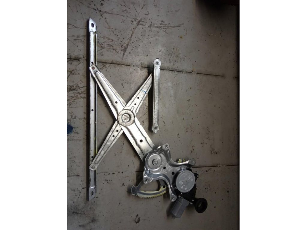 69801-06080 | Стеклоподъемник передн. прав. TOYOTA CAMRY 50 12-15