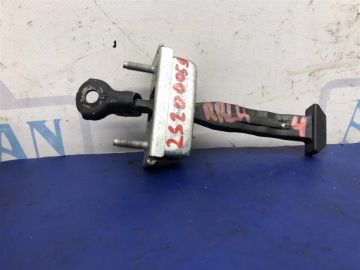 Ограничитель двери задн. лев. FORD FOCUS 10-18