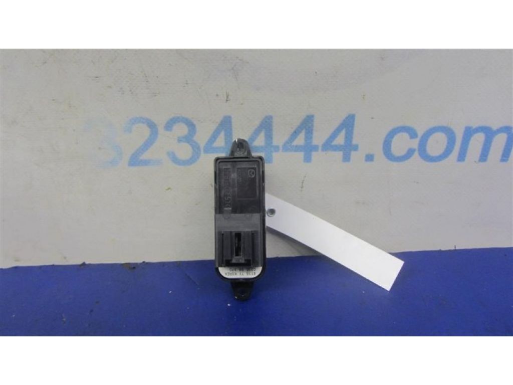 GEA3-66-370 | Кнопка стеклоподъемника задн. MAZDA 6 GH 07-12 - Фото 3