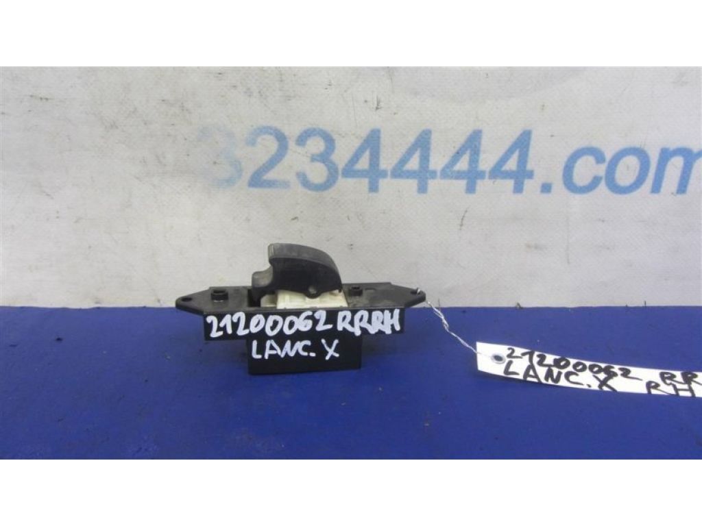 MR587944 | Кнопка склопідіймача задн. прав. MITSUBISHI LANCER X 10 15-17 - Фото 3