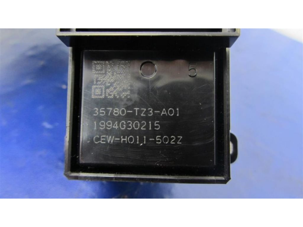 35780-TZ3-A01 | Кнопка склопідіймача задн. лів. ACURA TLX 14-17 - Фото 5