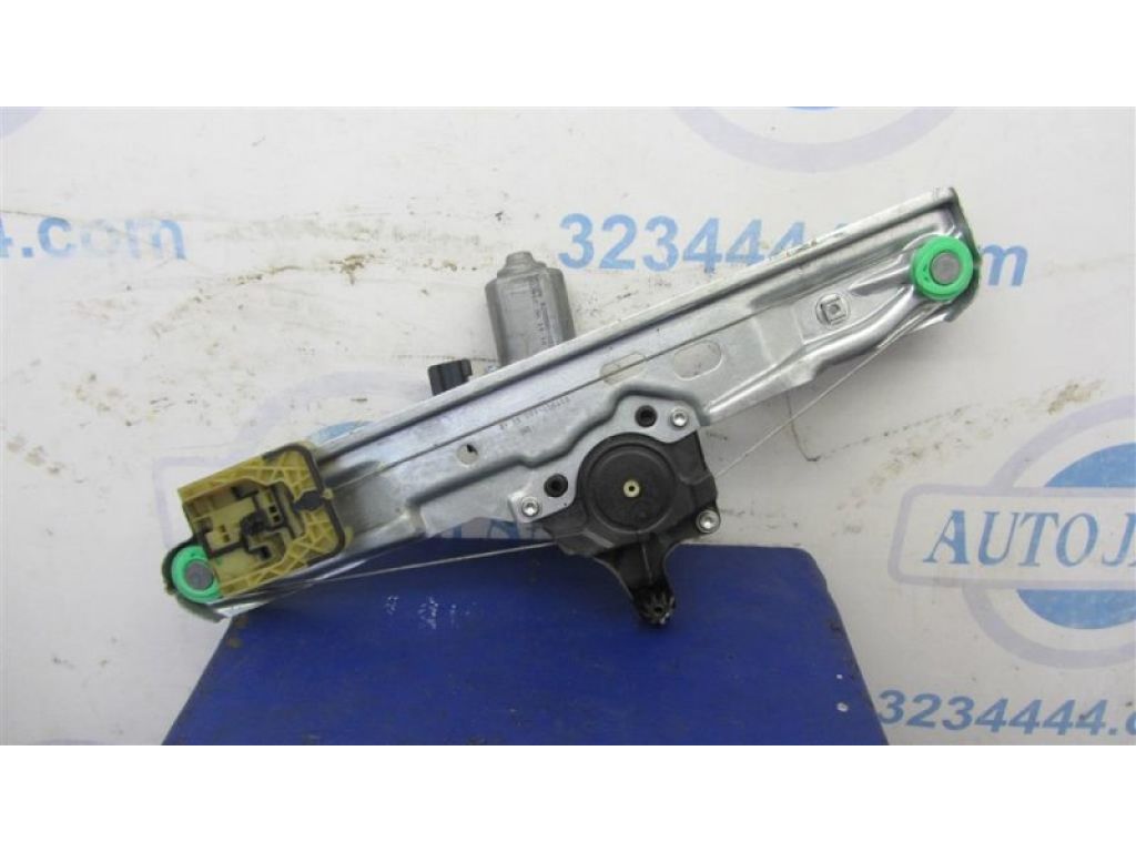 CM5Z-5827000-A | Стеклоподъемник задн. прав. FORD FOCUS 10-18