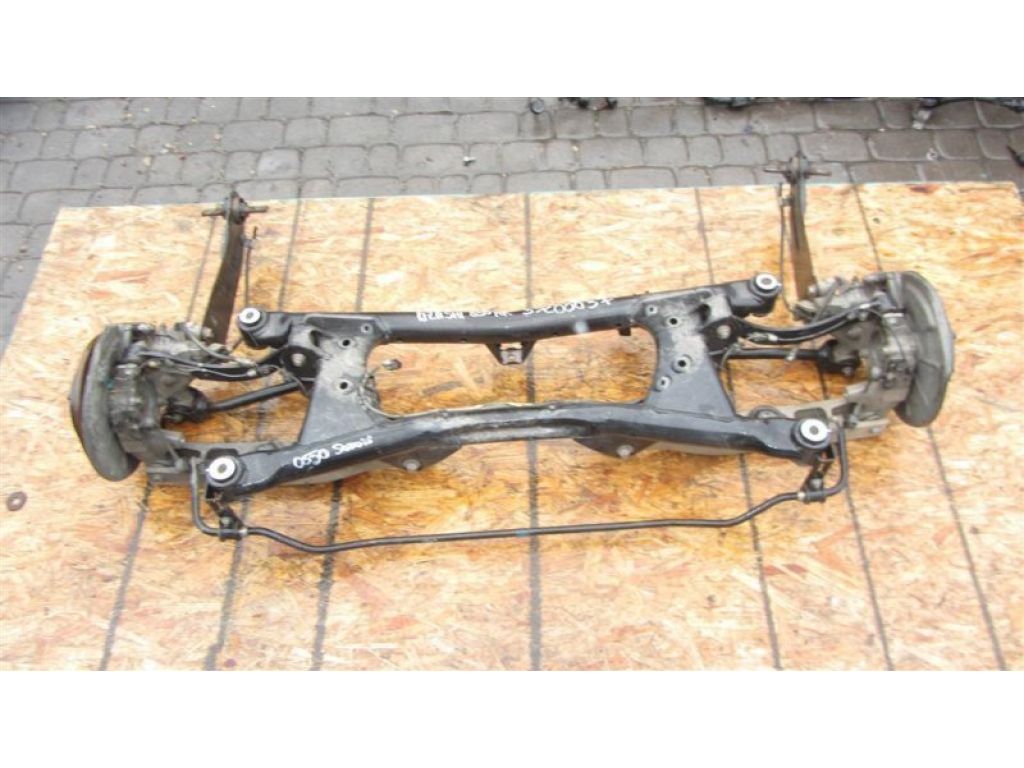 46700-57L00 | Балка задней подвески SUZUKI KIZASHI 09-14