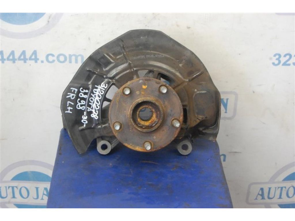 43212-39035 | Кулак поворотный передн. лев. TOYOTA CAMRY 30 02-06