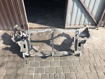 Панель передня TOYOTA AVENSIS 03-08