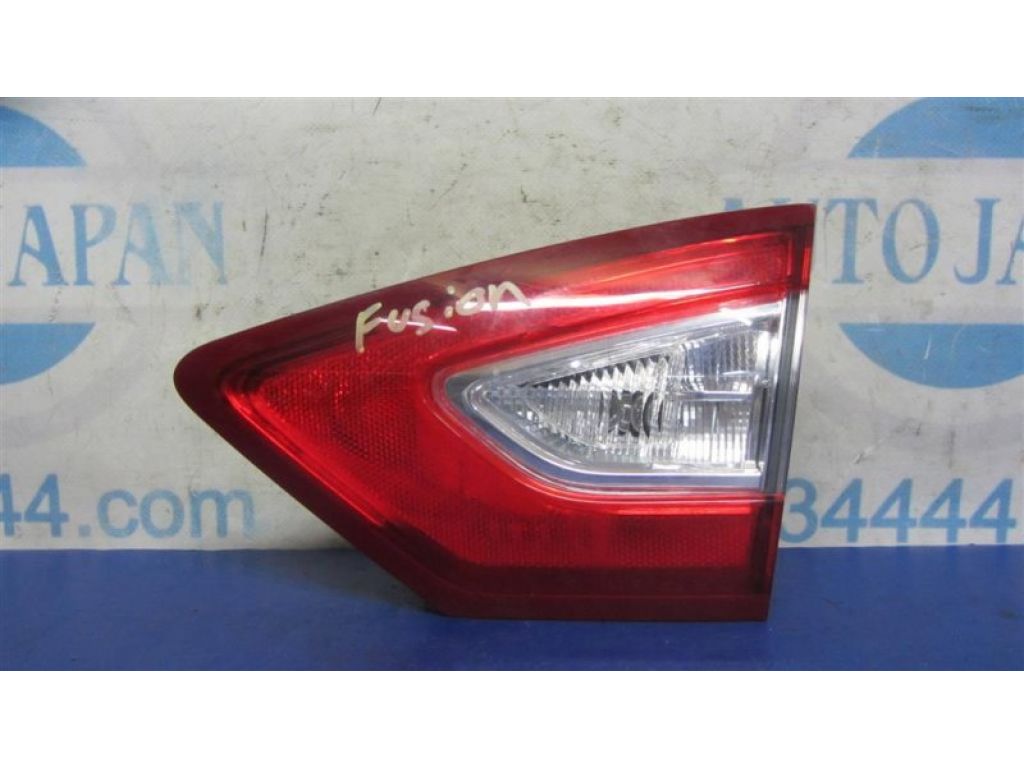 DS7Z-1340-4A | Фонарь внутренний задн. прав. FORD FUSION 14-