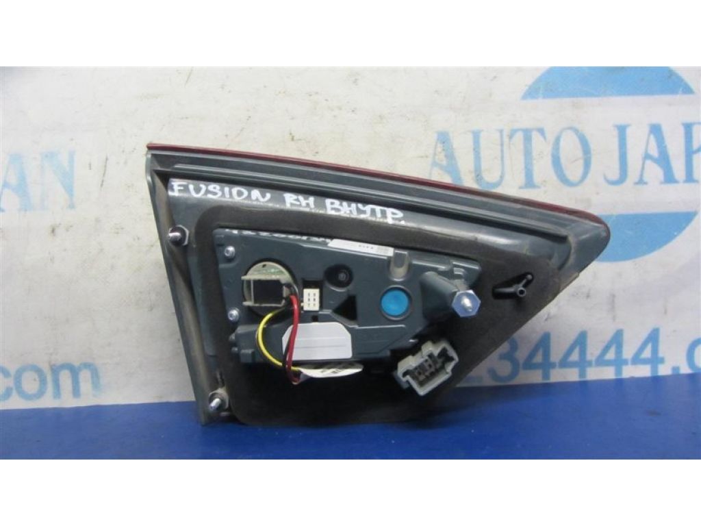 DS7Z-1340-4A | Фонарь внутренний задн. прав. FORD FUSION 14- - Фото 3