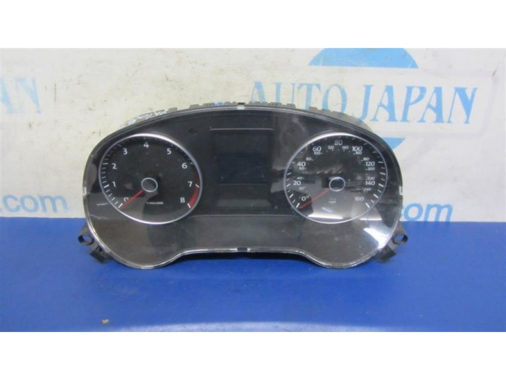 5C6 920 953 B | Панель приладів VOLKSWAGEN JETTA USA 10-17
