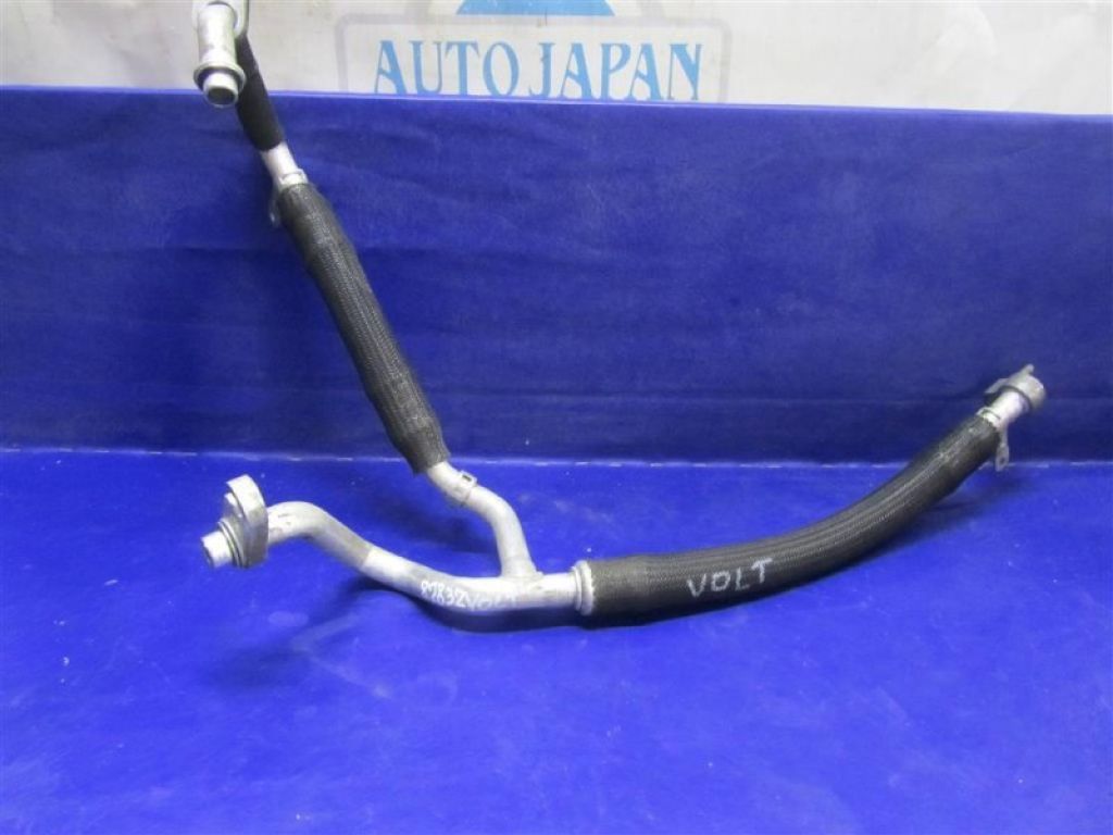 22863543 | Трубка кондиціонеру CHEVROLET VOLT 10-15