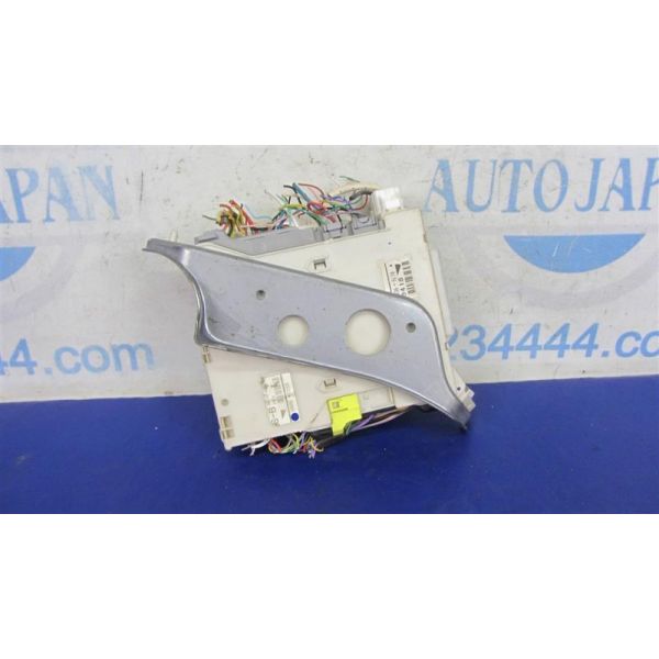 Блок запобіжників салон LEXUS IS250/350 13-20 82672-63060 — 2