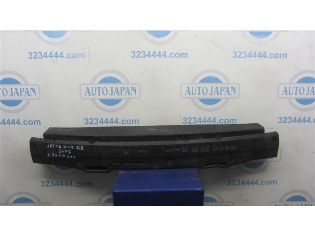 5C6 807 251 B | Наповнювач бампера задній VOLKSWAGEN JETTA USA 10-17