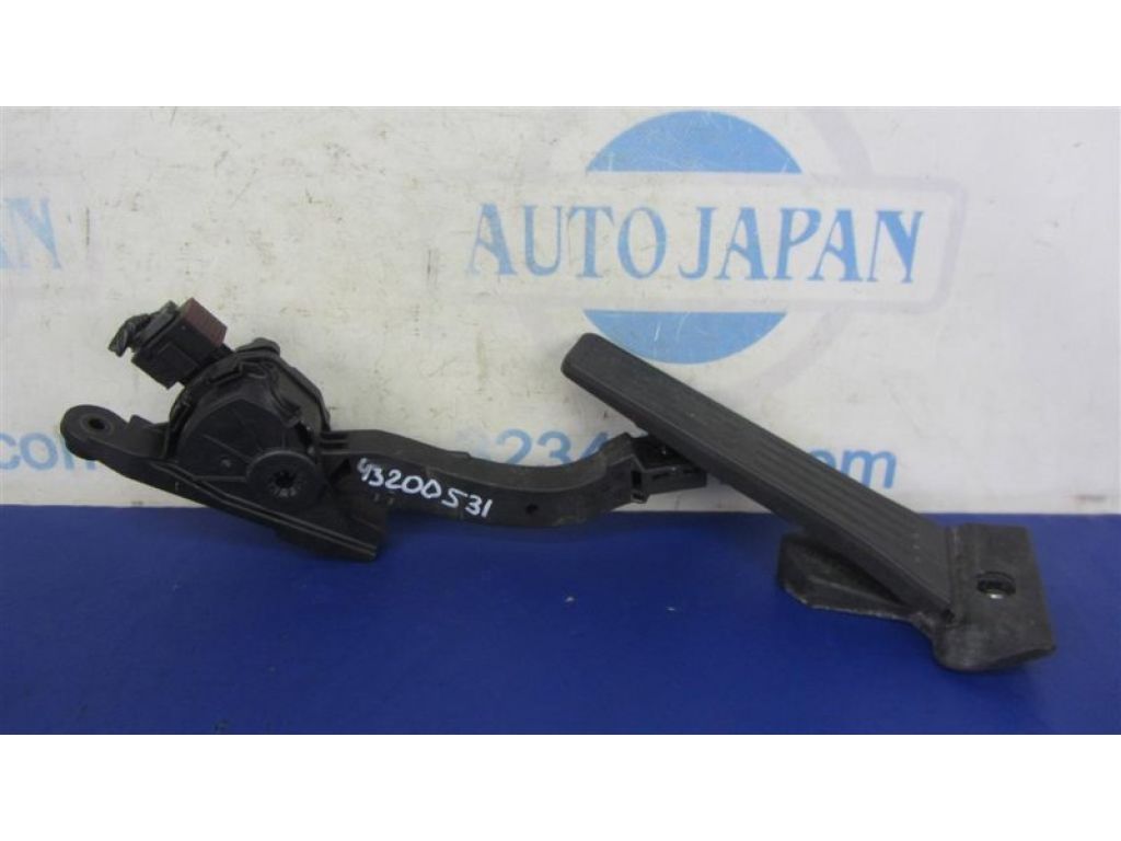32700-3X100 | Педаль газу KIA FORTE YD 12-