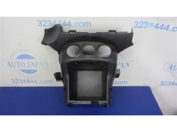 Накладка в салоне MITSUBISHI OUTLANDER XL 05-13