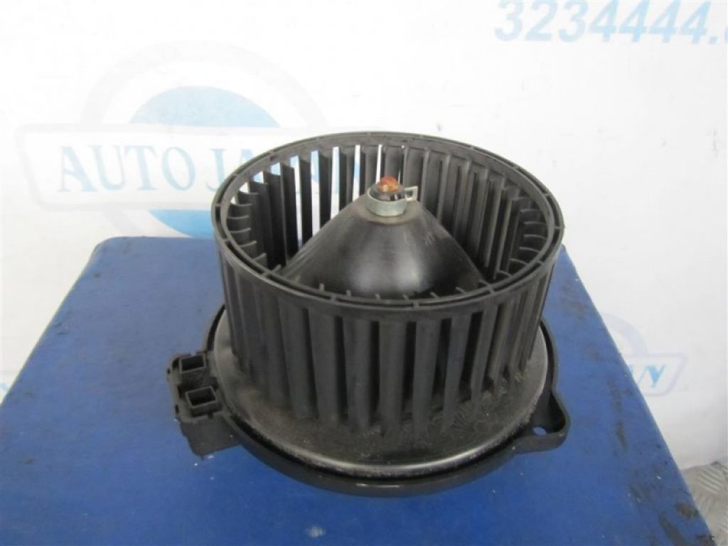 NA1P-61-B10 | Моторчик печки MAZDA MX-5 15-