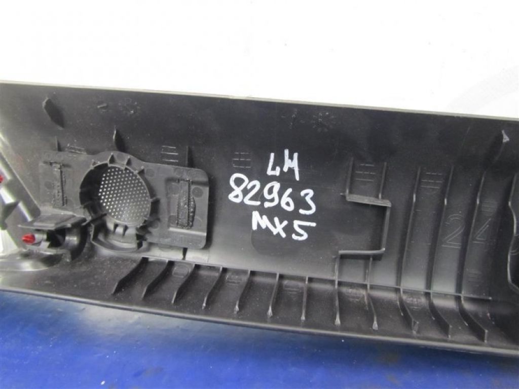 N243-68-170C02 | Накладка на стійку кузова лів. MAZDA MX-5 15- - Фото 2