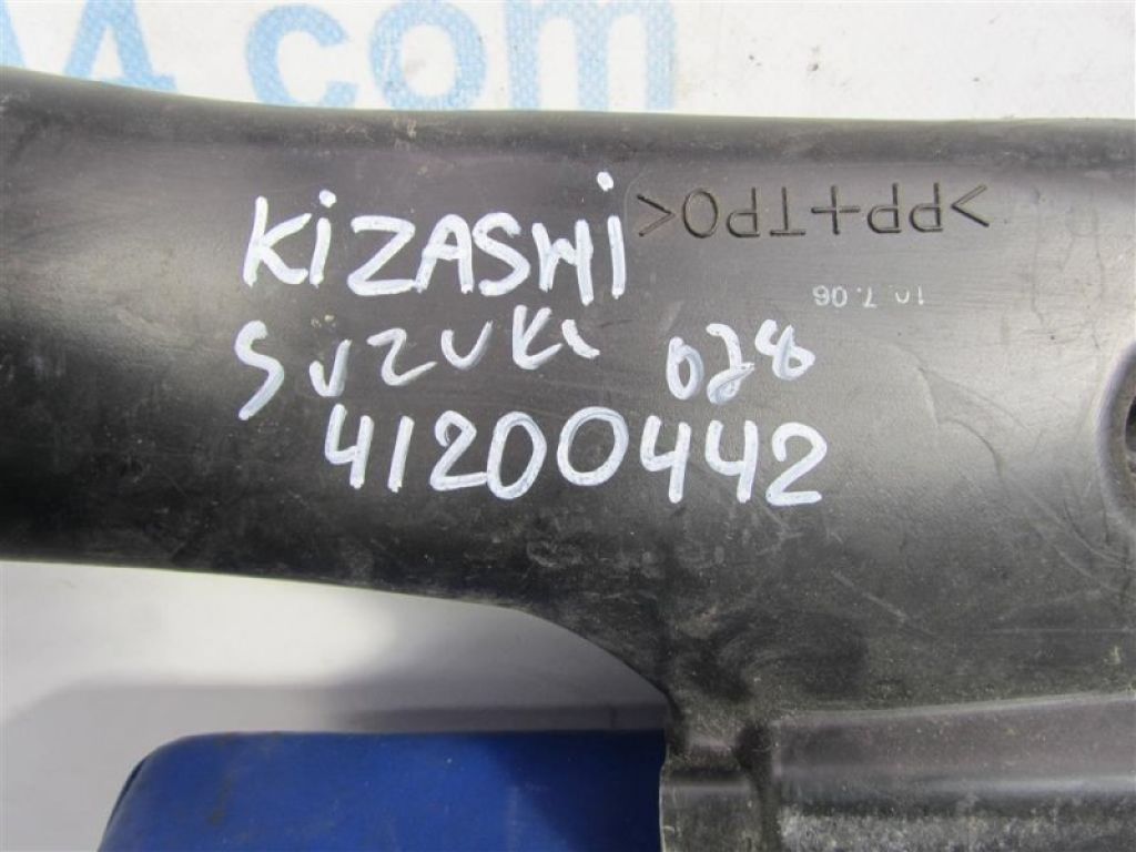 13765-57L00 | Воздухозаборник SUZUKI KIZASHI 09-14 - Фото 2