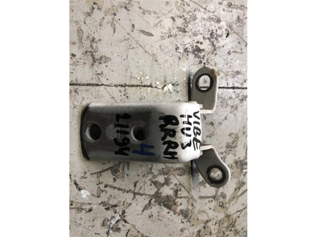 68770-02050 | Петля двери нижняя задн. прав. TOYOTA MATRIX 02-08