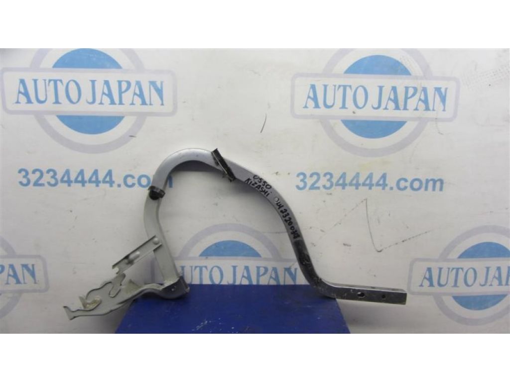 65810-57L00 | Петля кришки багажника лів. SUZUKI KIZASHI 09-14