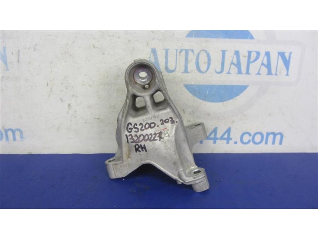 12311-36100 | Кронштейн двигателя прав. LEXUS GS 12-