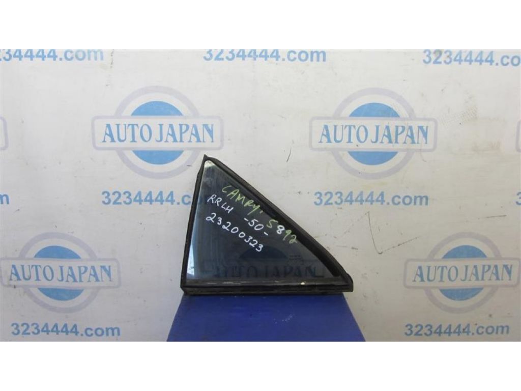 68124-06130 | Стекло двери глухое задн. лев. TOYOTA CAMRY 50 12-15