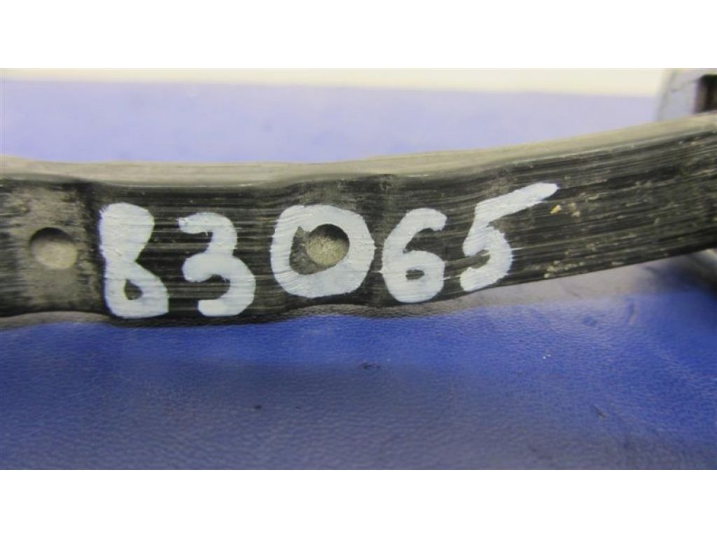 BBM4-58-270B | Обмежувач дверей передн. прав. MAZDA 3 BL 09-13 - Фото 2