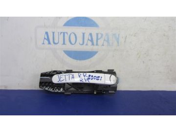 Ручка двері зовнішня задн. прав. VOLKSWAGEN JETTA USA 10-17