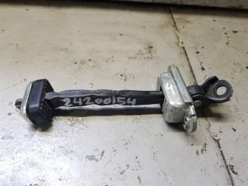 Ограничитель двери задн. лев. ACURA MDX (YD2) 06-13