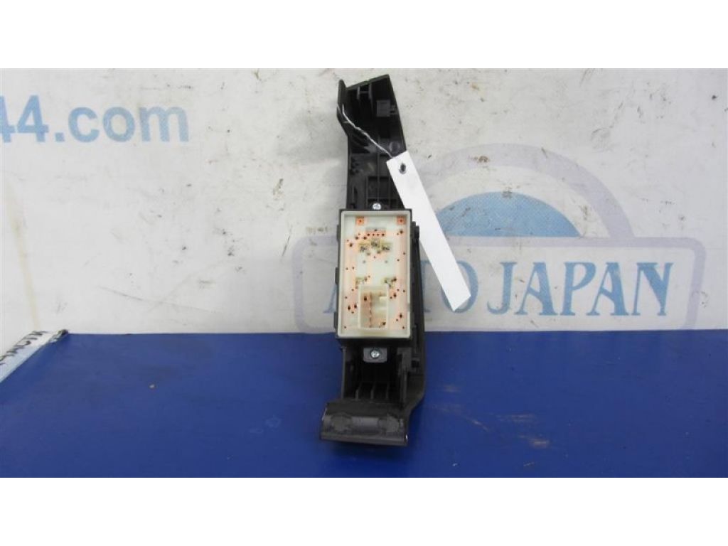 93580-B2000CA | Кнопка склопідіймача задн. лів. KIA SOUL PS 13-19 - Фото 3