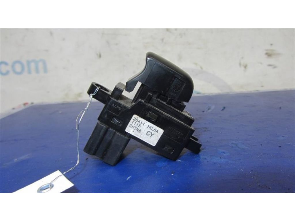 25411-1KL5A | Кнопка стеклоподъемника задн. NISSAN X-TRAIL/ROGUE T32 13-20 - Фото 3