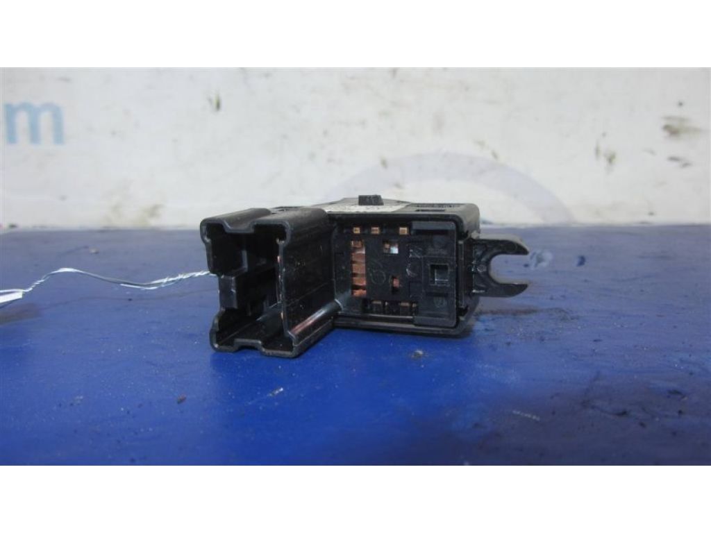 25411-1KL5A | Кнопка стеклоподъемника задн. NISSAN X-TRAIL/ROGUE T32 13-20 - Фото 4
