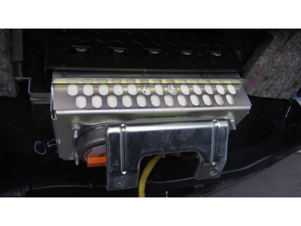 73121-57L10-5PK | торпедо SUZUKI KIZASHI 09-14 - Фото 5