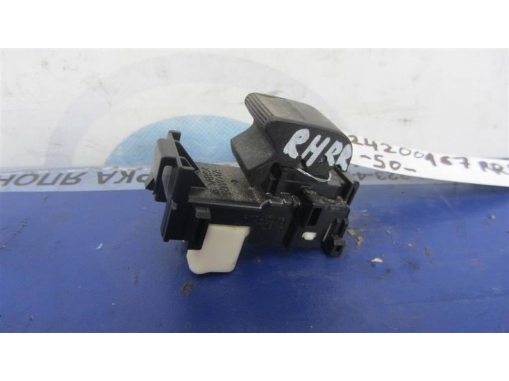 84810-06030 | Кнопка склопідіймача задн. TOYOTA CAMRY 50 12-15 - Фото 3