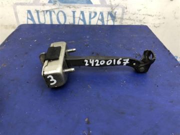 Обмежувач дверей задн. прав. TOYOTA CAMRY 50 12-15