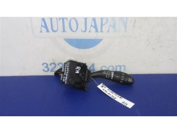 Підрульовий перемикач прав. HYUNDAI ELANTRA HD 06-11