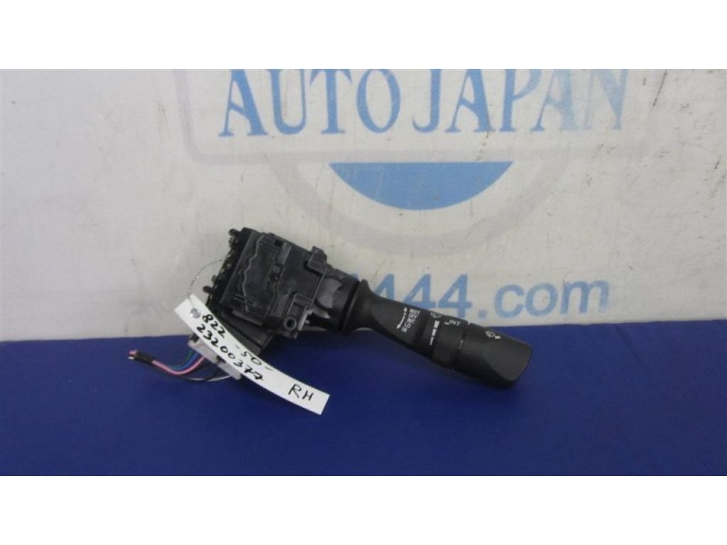 84652-06340 | Подрулевой переключатель прав. TOYOTA CAMRY 50 12-15