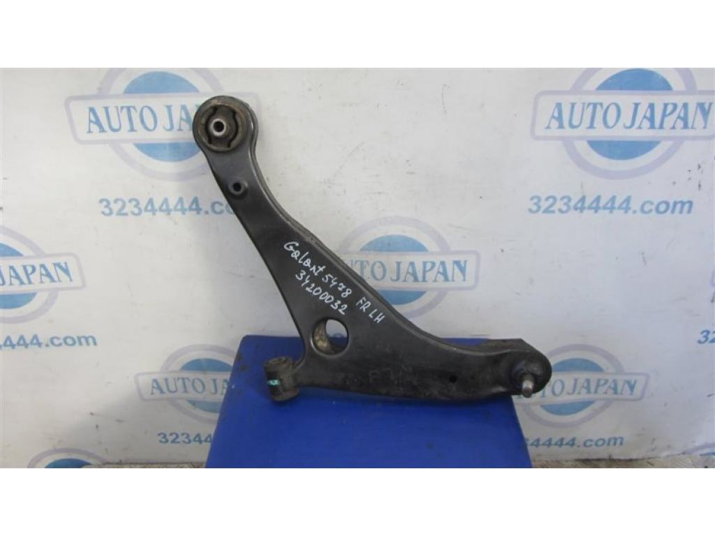 MN161705 | Рычаг передней подвески нижний лев. MITSUBISHI GALANT 03-12