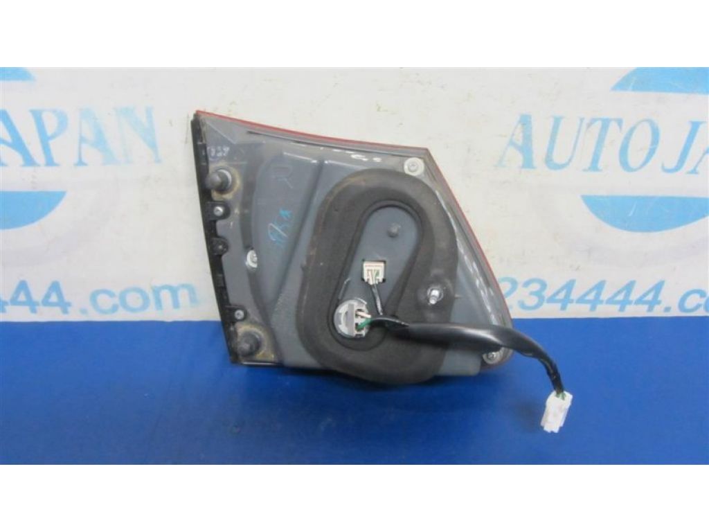 81581-30280 | Ліхтар внутрішній задн. прав. LEXUS GS350 GS300 05-11 - Фото 3