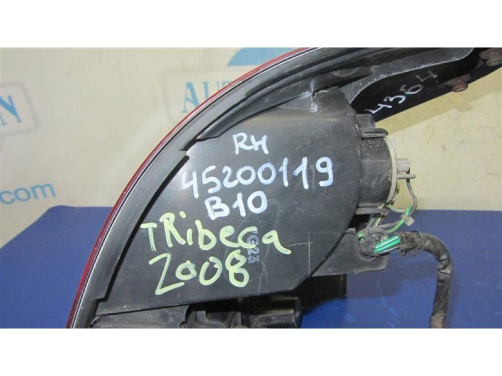 84201XA02A | Фонарь наружный задн. прав. SUBARU TRIBECA B10 07-13 - Фото 2