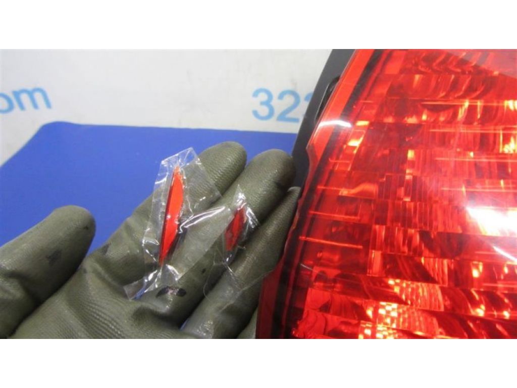 84201XA02A | Фонарь наружный задн. прав. SUBARU TRIBECA B10 07-13 - Фото 4